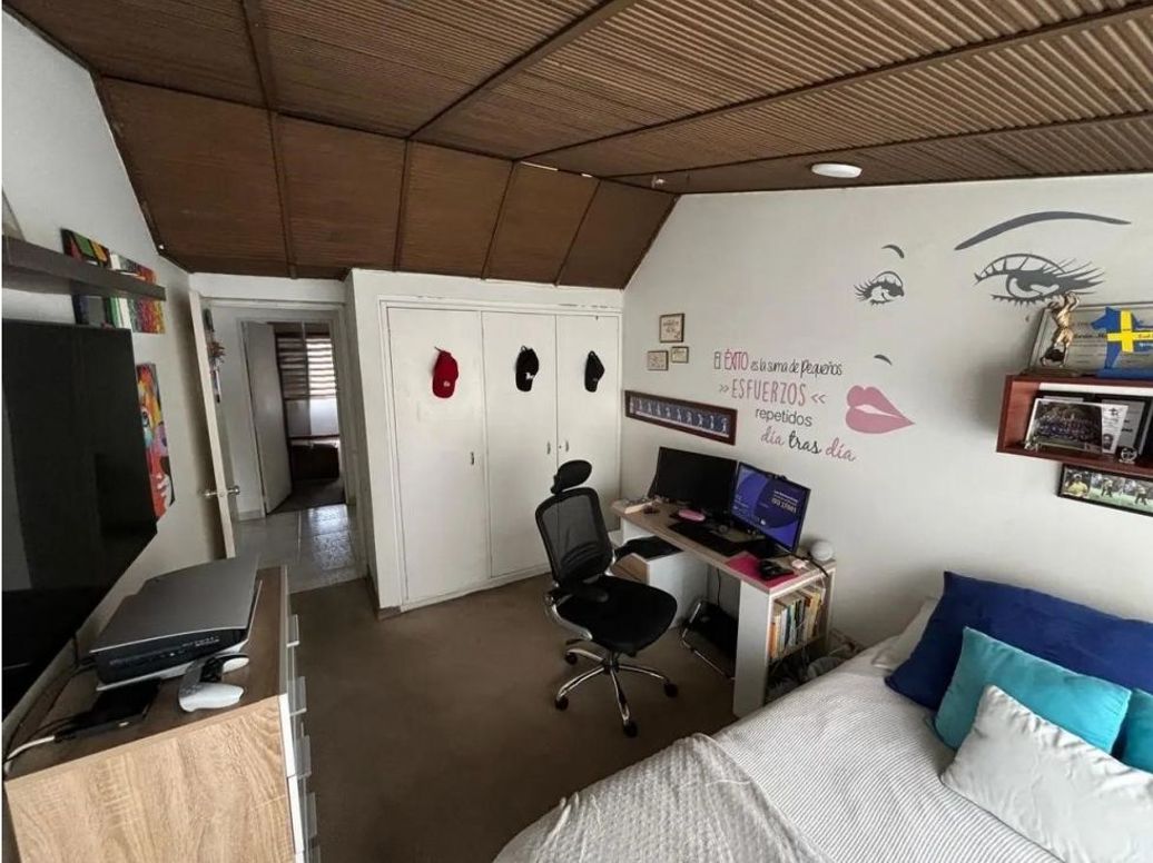 Casa de 4 alcobas en venta en Niza, Bogotá, 25 m² · foto 4 de 19