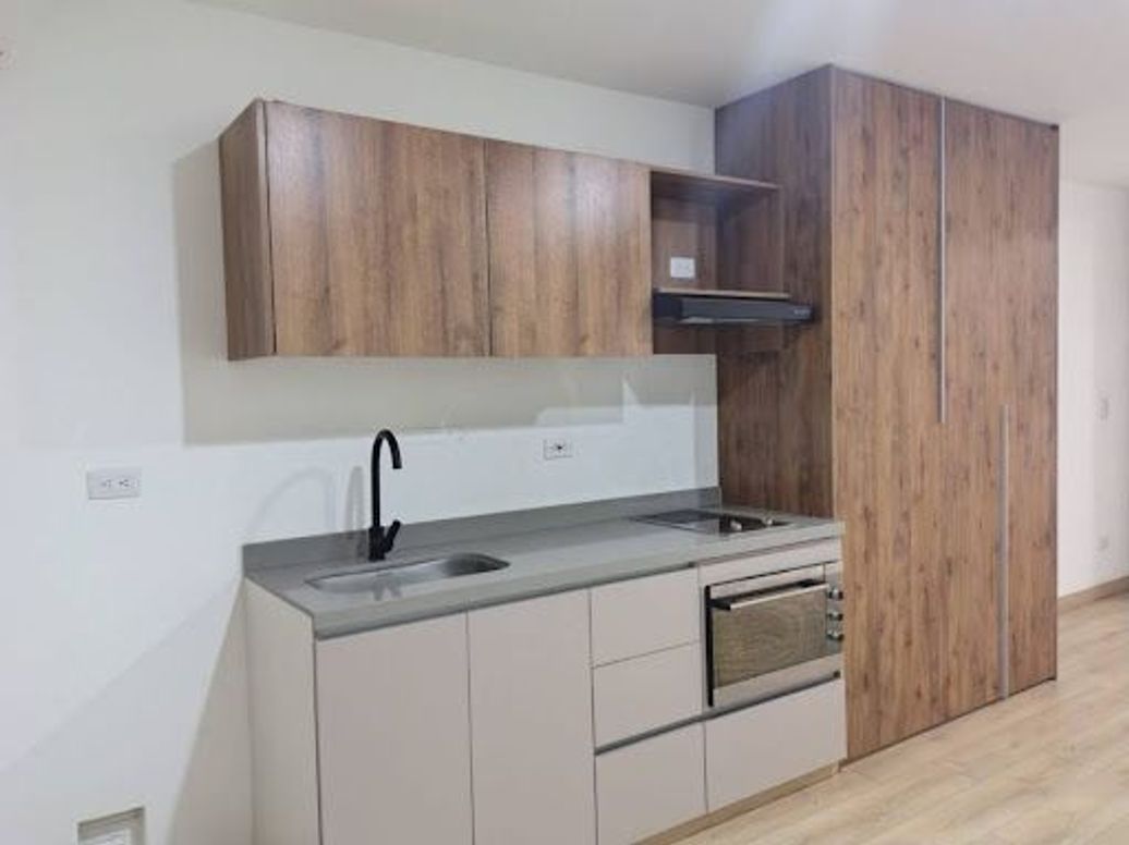 Apartaestudio en venta en Los Cedros Oriental, Bogotá, 31 m² · foto 3 de 20