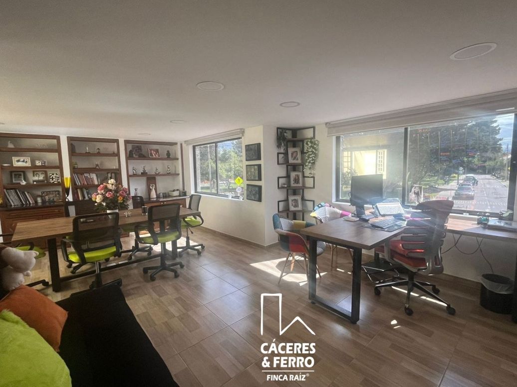Casa de 5 alcobas en venta en Cedritos, Bogotá, 261 m² · foto 19 de 20