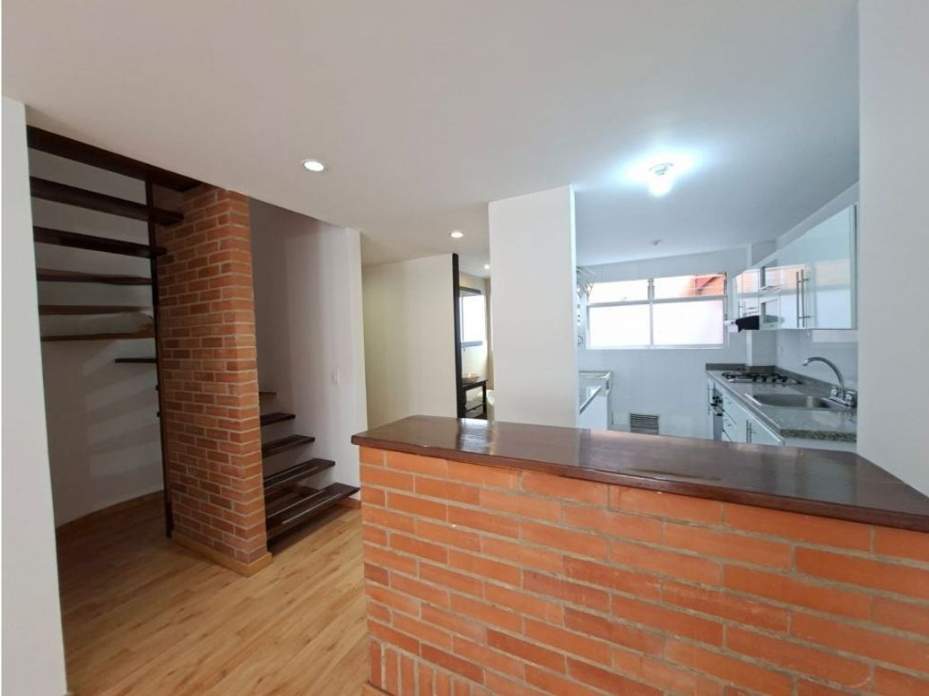 Apartamento de 2 alcobas en venta en Puente Largo, Bogotá, 82 m² · foto 2 de 20