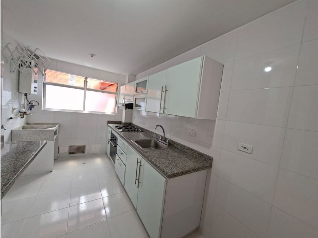 Apartamento de 2 alcobas en venta en Puente Largo, Bogotá, 82 m² · foto 5 de 20
