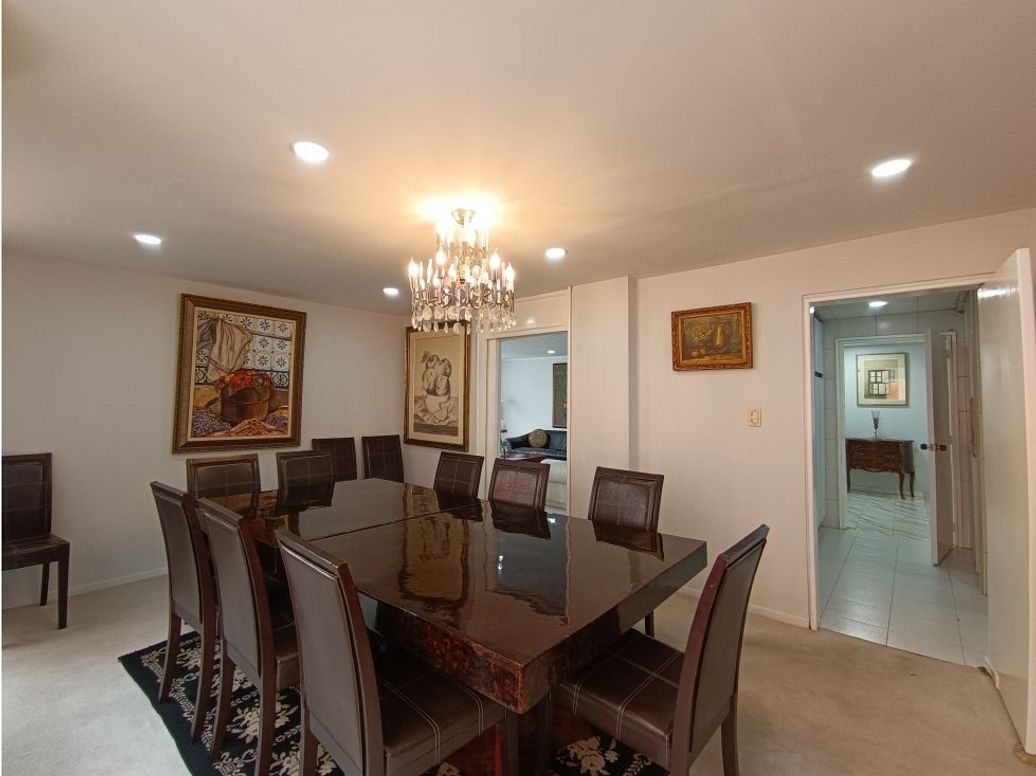 Apartamento de 3 alcobas en venta en El Refugio, Bogotá, 225 m² · foto 11 de 20
