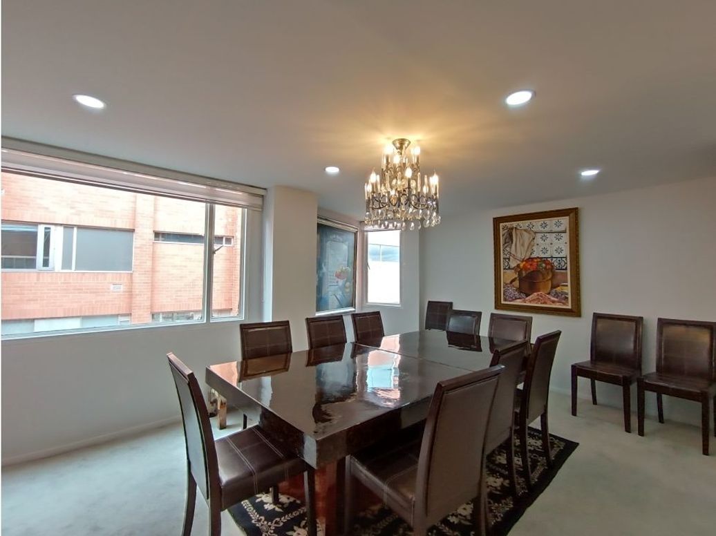 Apartamento de 3 alcobas en venta en El Refugio, Bogotá, 225 m² · foto 9 de 20