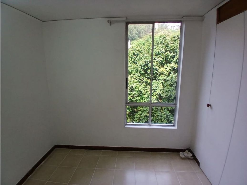 se arrienda inmueble en el poblado loma de san Julián en Girardot