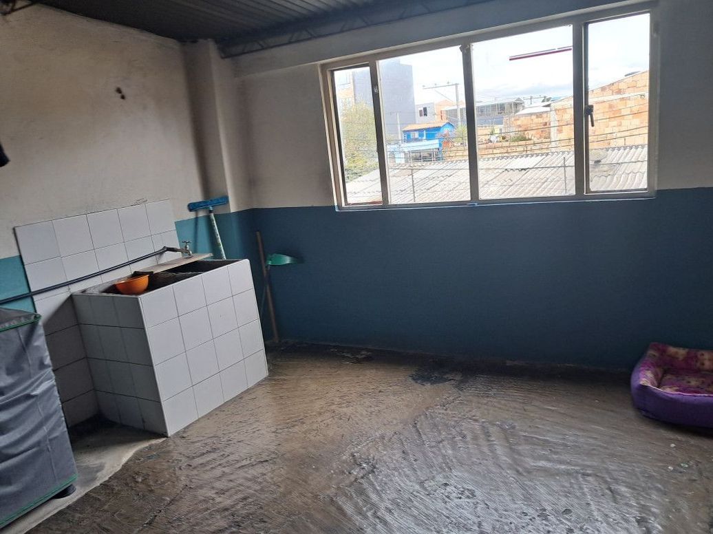 Casa de 8 alcobas en venta en San Jose De La Granja, Bogotá, 265 m² · foto 4 de 16