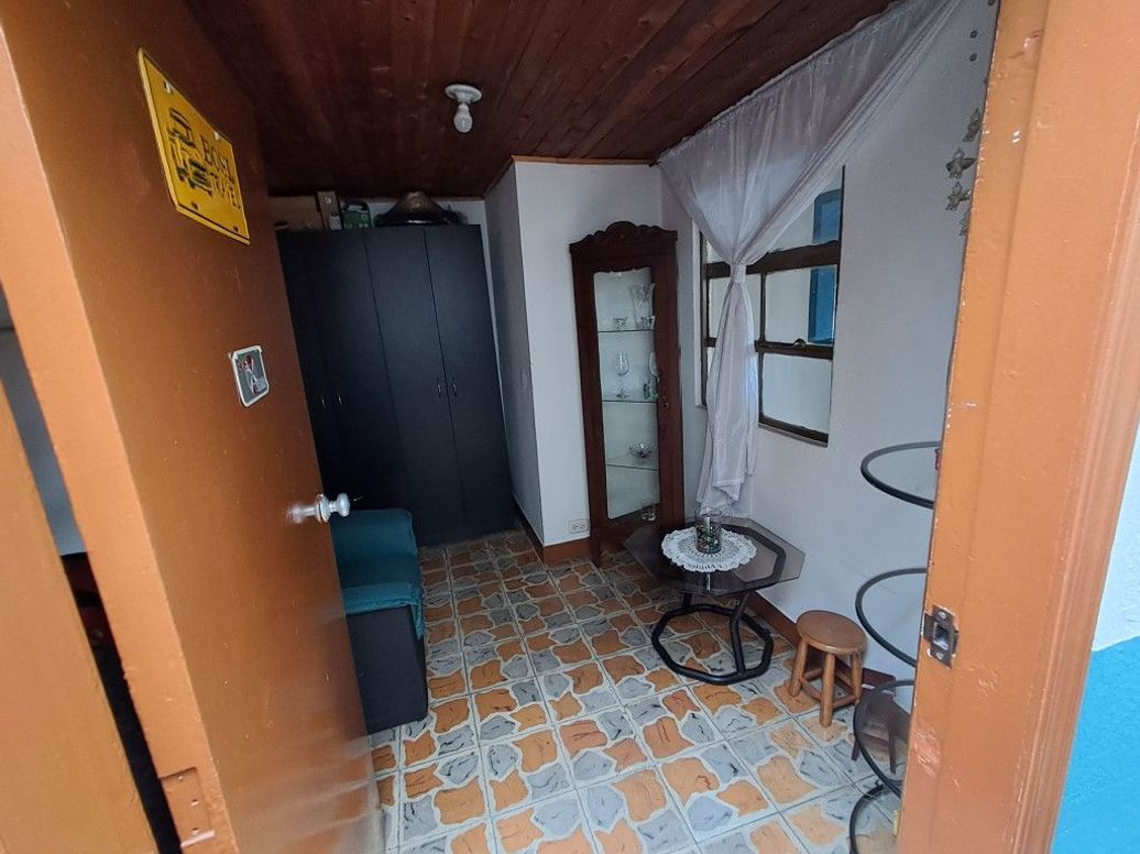 Casa de 8 alcobas en venta en San Jose De La Granja, Bogotá, 265 m² · foto 5 de 16
