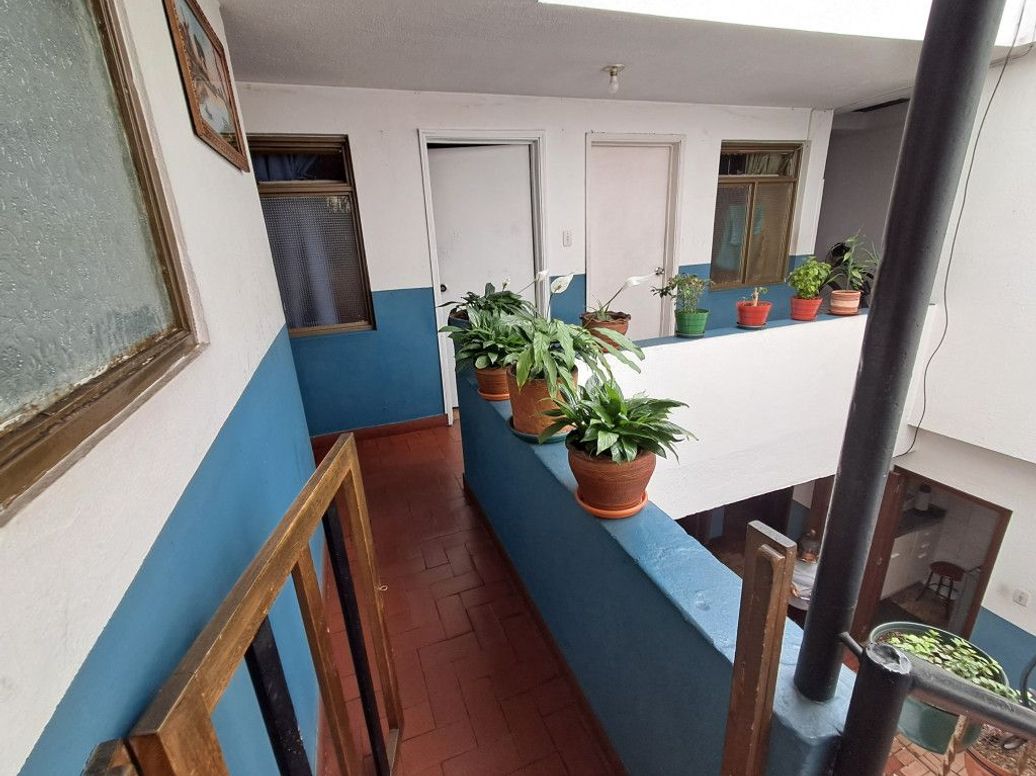 Casa de 8 alcobas en venta en San Jose De La Granja, Bogotá, 265 m² · foto 11 de 16