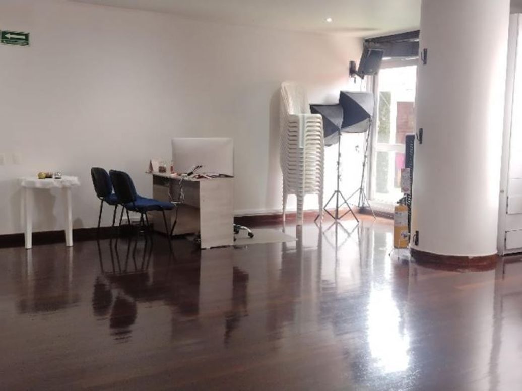 Apartamento de 2 alcobas en venta en Chicó Navarra, Bogotá, 150 m² · foto 5 de 20