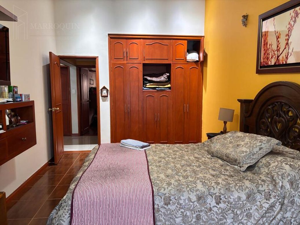 Casa de 5 alcobas en venta en El Salitre, Bogotá, 415 m² · foto 14 de 20