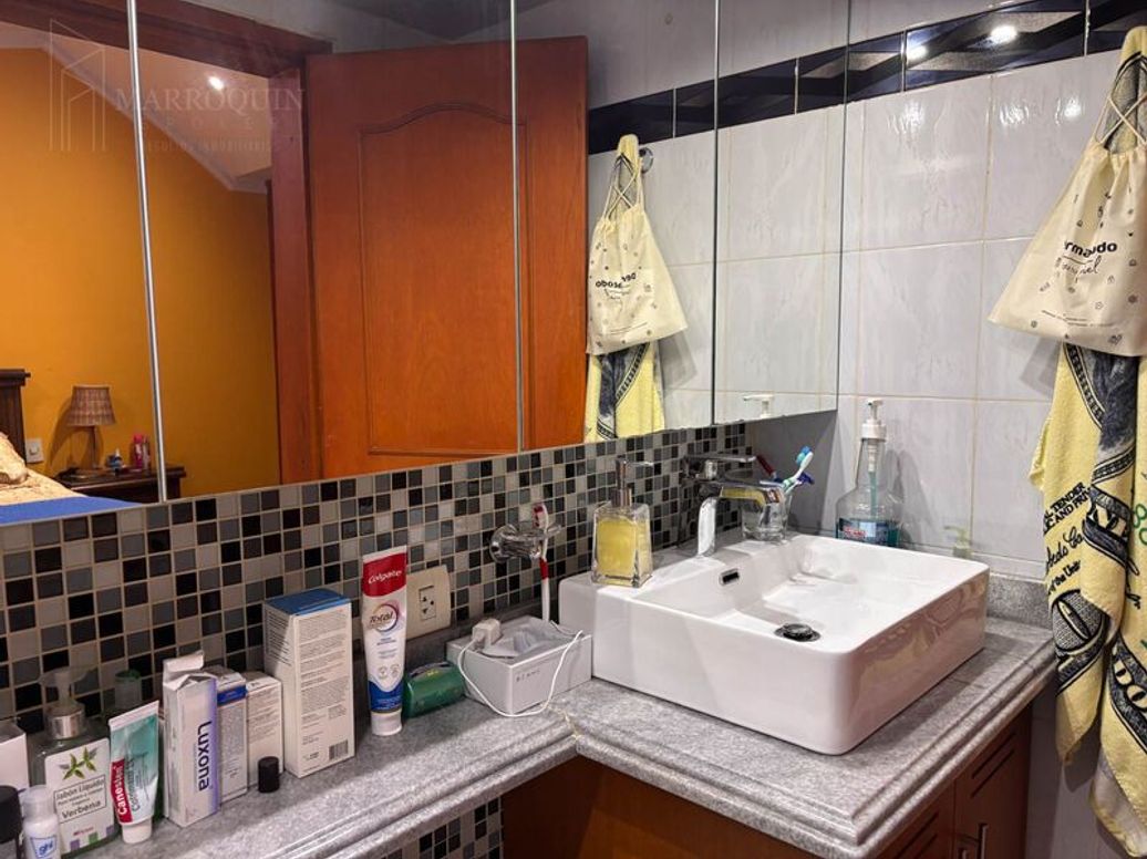 Casa de 5 alcobas en venta en El Salitre, Bogotá, 415 m² · foto 8 de 20