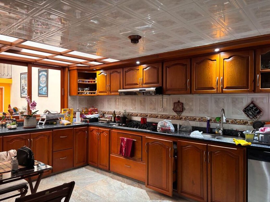 Casa de 5 alcobas en venta en El Salitre, Bogotá, 415 m² · foto 4 de 20