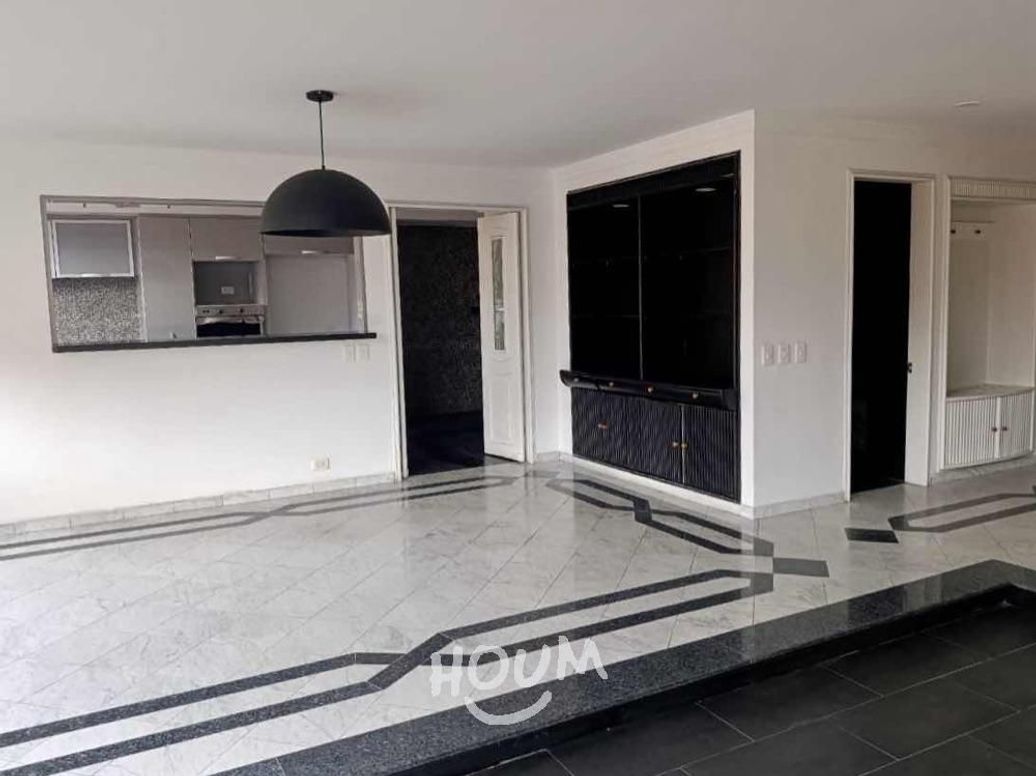 Apartamento de 4 alcobas en venta en Ub. Santa Coloma, Bogotá, 260 m² · foto 2 de 20