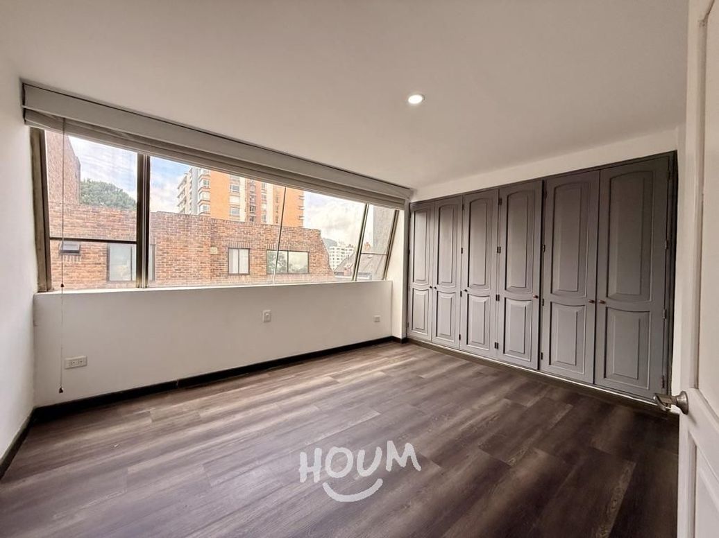 Apartamento de 4 alcobas en venta en Ub. Santa Coloma, Bogotá, 260 m² · foto 8 de 20