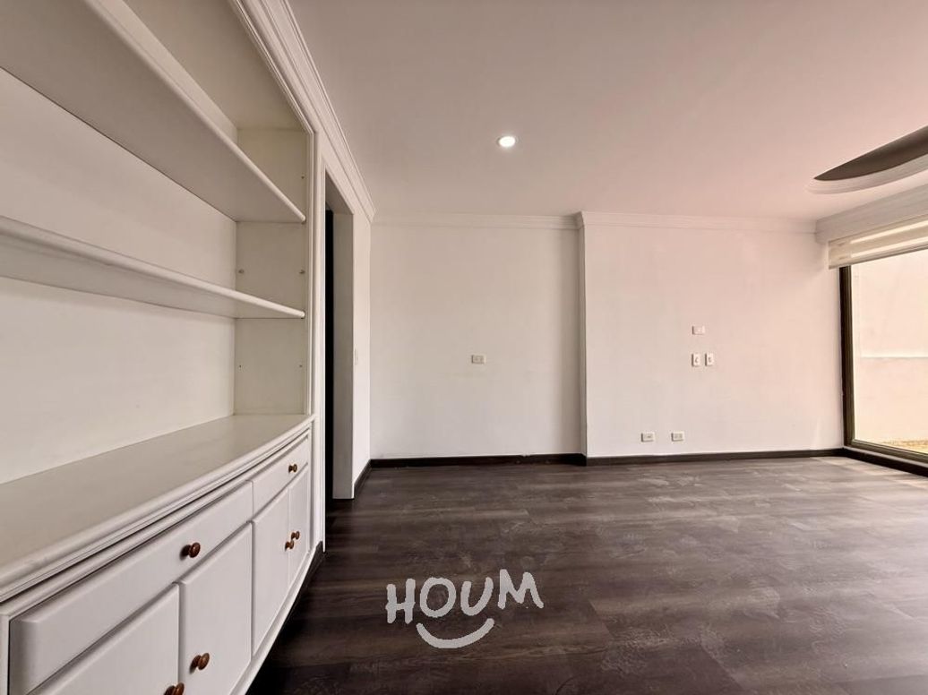 Apartamento de 4 alcobas en venta en Ub. Santa Coloma, Bogotá, 260 m² · foto 12 de 20