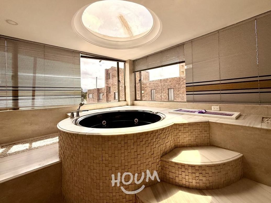 Apartamento de 4 alcobas en venta en Ub. Santa Coloma, Bogotá, 260 m² · foto 20 de 20