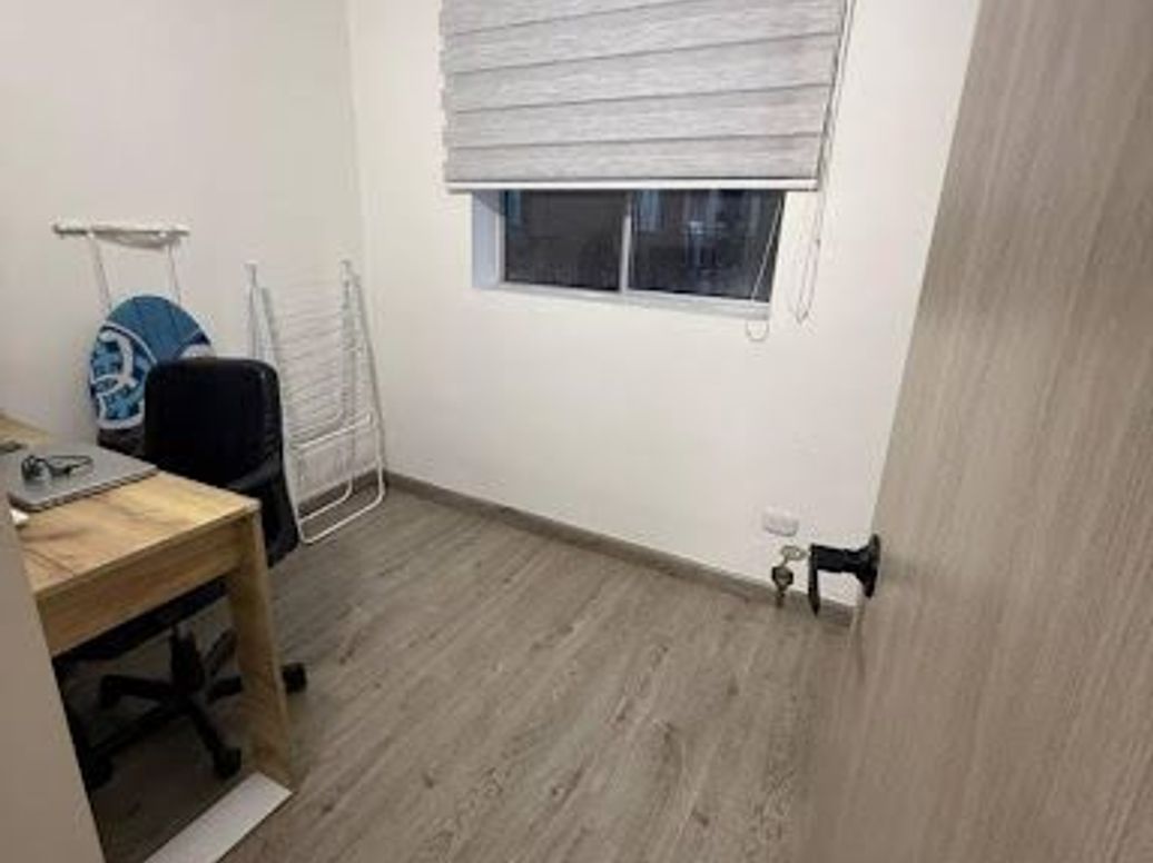 Apartamento de 2 alcobas en venta en Urbanización Castilla, Bogotá, 36 m² · foto 7 de 9