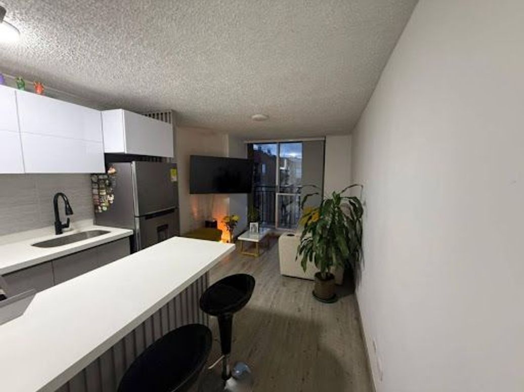 Apartamento de 2 alcobas en venta en Urbanización Castilla, Bogotá, 36 m² · foto 4 de 9
