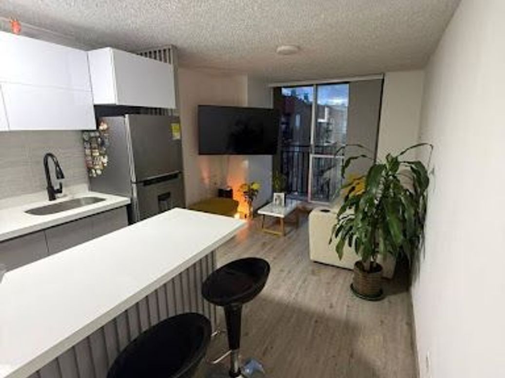Apartamento de 2 alcobas en venta en Urbanización Castilla, Bogotá, 36 m² · foto 5 de 9