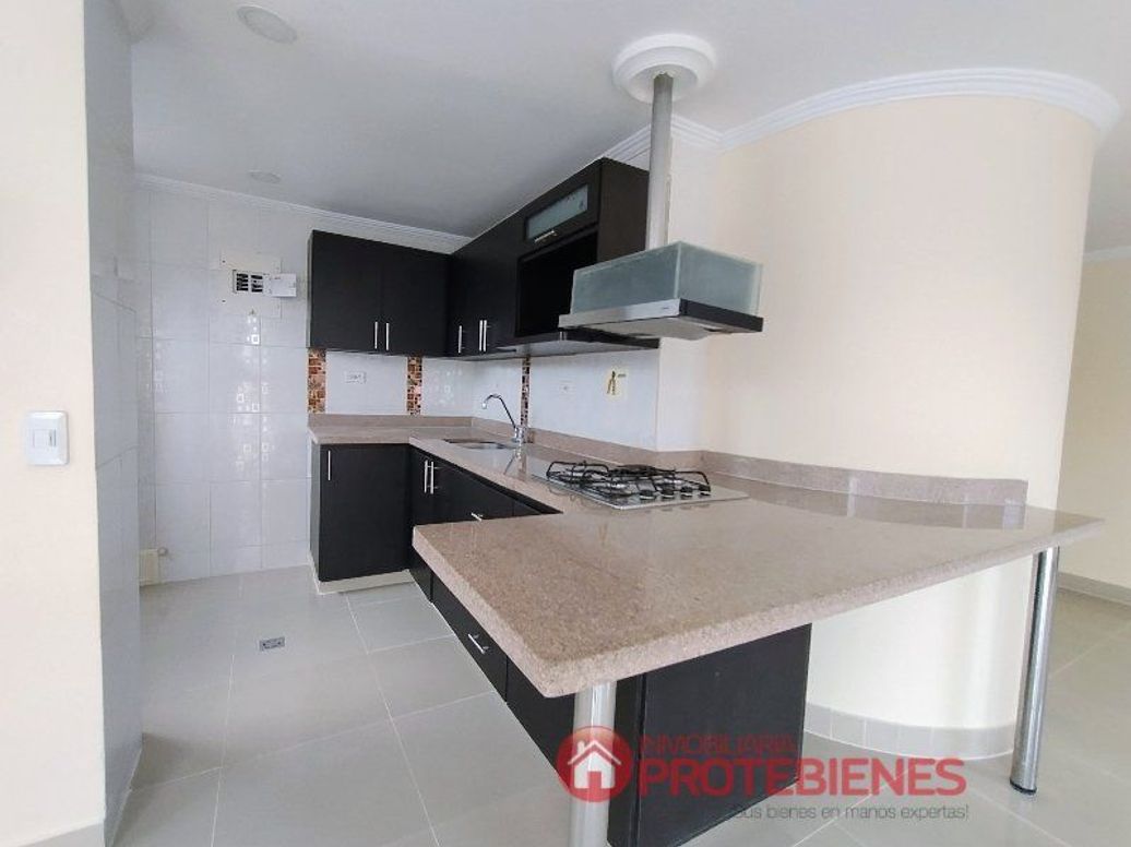 "Alquila Apartamento de 55m2 en San Pablo, Medellín, con 2 Alcobas, Piso Porcelanato y Más Comodidades" en San Pablo
