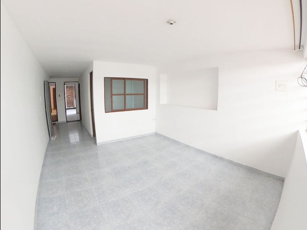 Casa de 9 alcobas en venta en Remanso Sur, Bogotá, 331 m² · foto 5 de 20