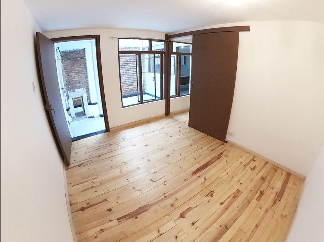 Casa de 9 alcobas en venta en Remanso Sur, Bogotá, 331 m² · foto 10 de 20