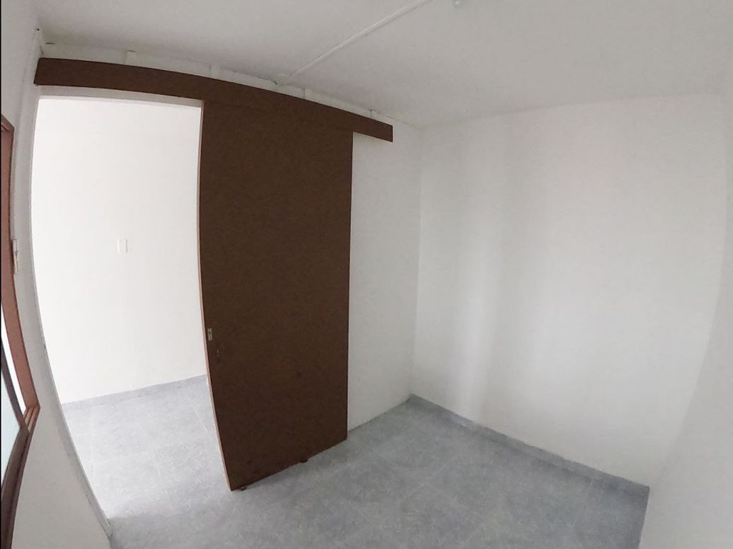 Casa de 9 alcobas en venta en Remanso Sur, Bogotá, 331 m² · foto 16 de 20