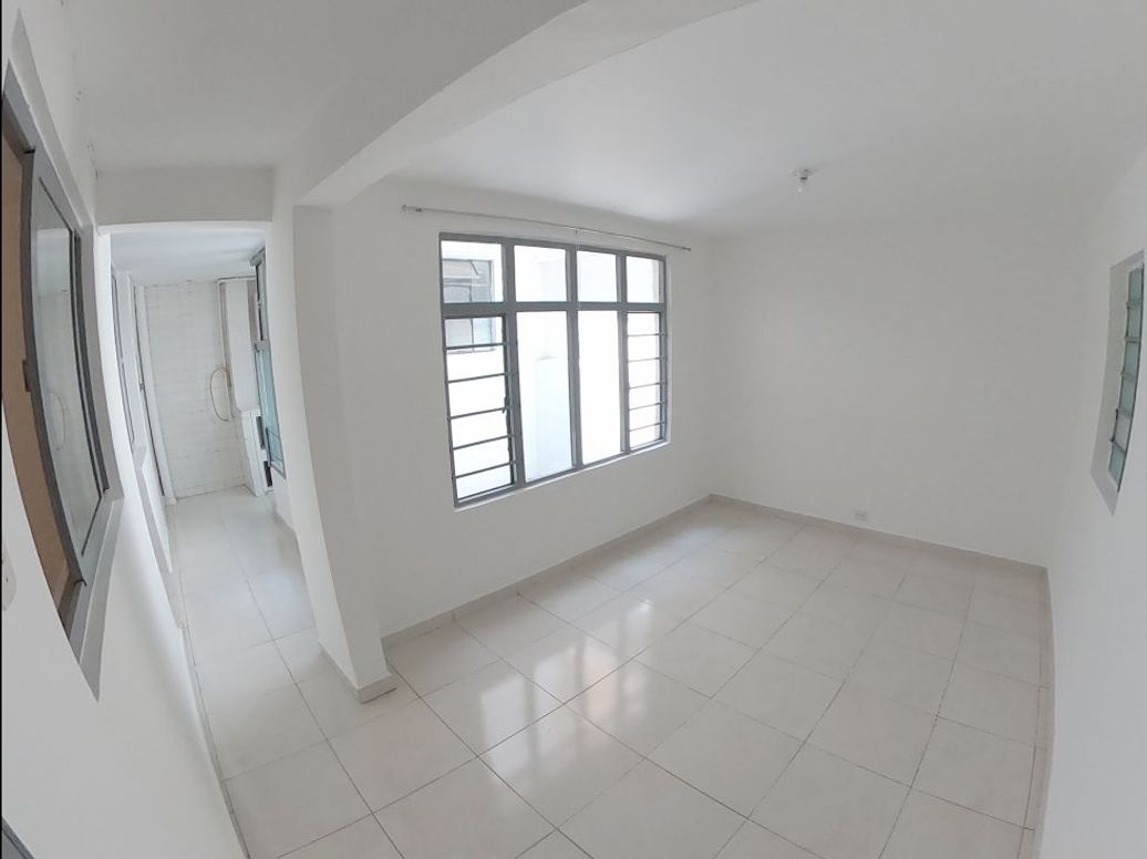 Casa de 9 alcobas en venta en Remanso Sur, Bogotá, 331 m² · foto 18 de 20