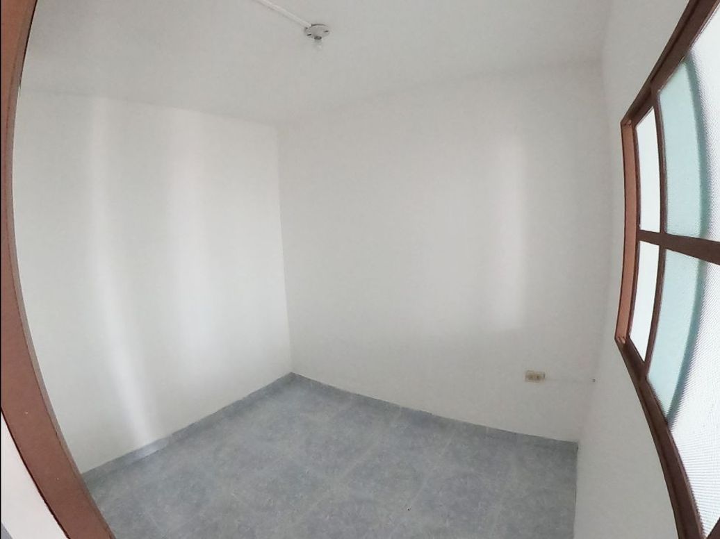 Casa de 9 alcobas en venta en Remanso Sur, Bogotá, 331 m² · foto 15 de 20