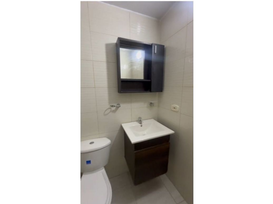 Apartamento de 3 alcobas en venta en Castilla, Bogotá, 47 m² · foto 12 de 13