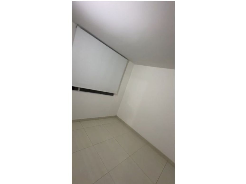 Apartamento de 3 alcobas en venta en Castilla, Bogotá, 47 m² · foto 6 de 13
