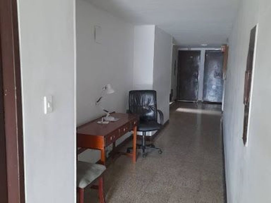 Apartamento de 3 alcobas en venta en Belalcázar, Bogotá, 155 m² · foto 4 de 20