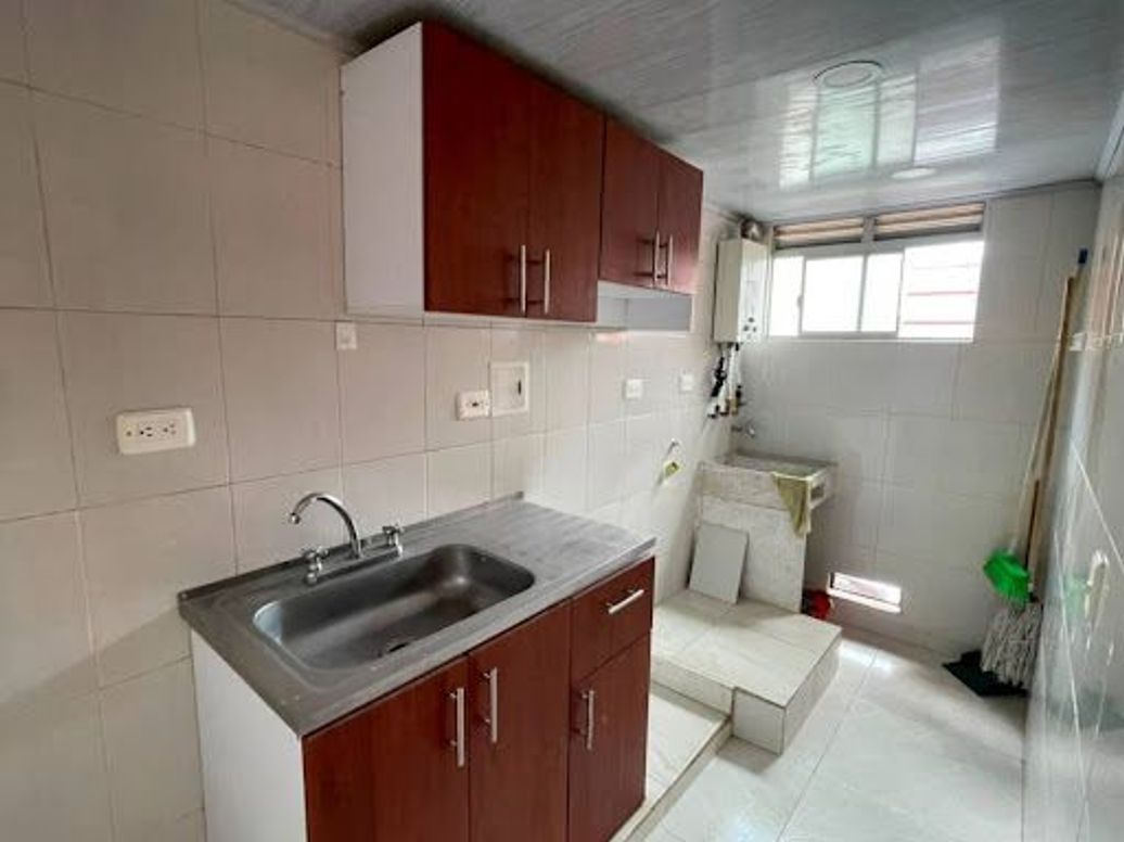 Apartamento de 3 alcobas en venta en El Portal Del Sol, Bogotá, 43 m² · foto 13 de 16