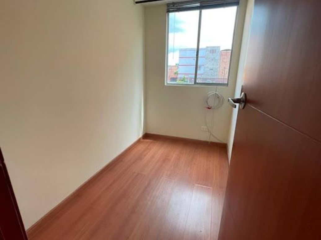 Apartamento de 3 alcobas en venta en El Portal Del Sol, Bogotá, 43 m² · foto 8 de 16