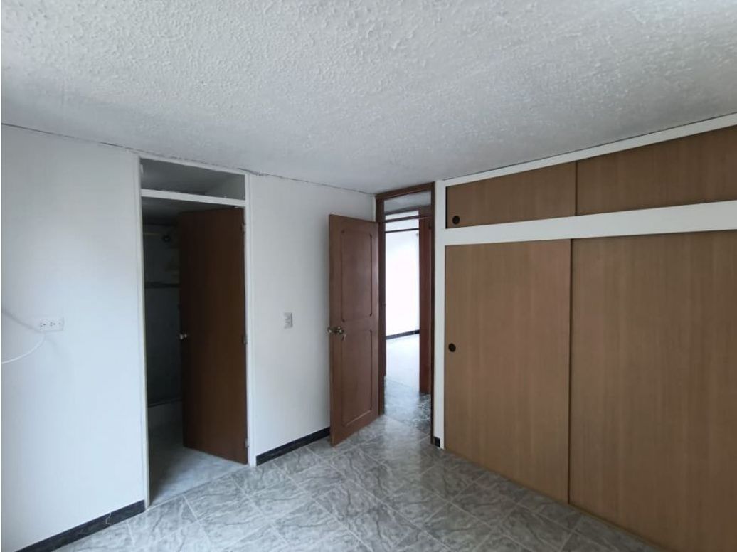Apartamento de 3 alcobas en venta en Las Flores, Bogotá, 56 m² · foto 5 de 11