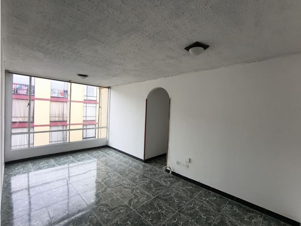 Apartamento de 3 alcobas en venta en Las Flores, Bogotá, 56 m² · foto 4 de 11
