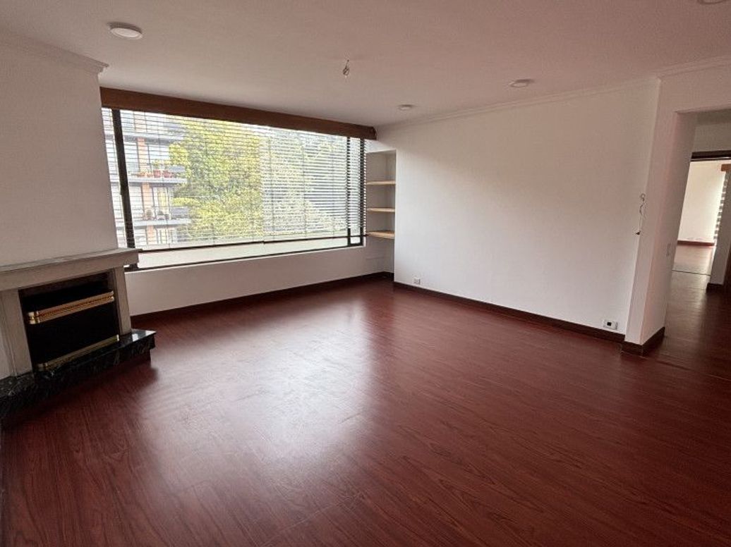 Apartamento de 3 alcobas en venta en Club De Los Lagartos, Bogotá, 176 m² · foto 2 de 20