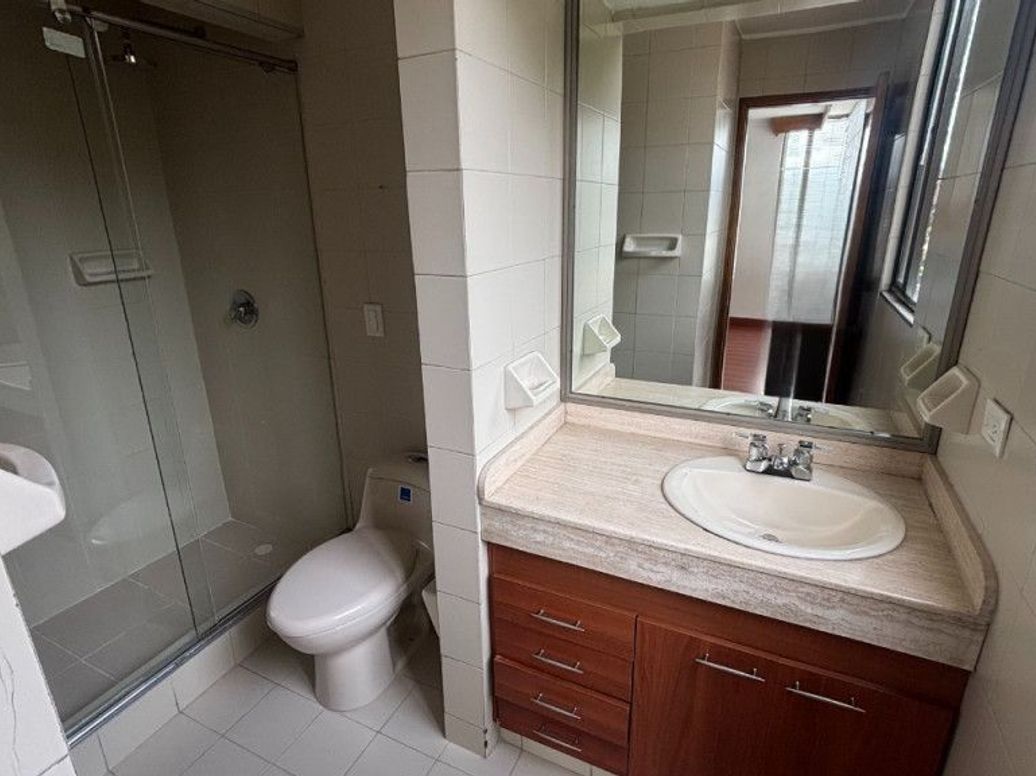 Apartamento de 3 alcobas en venta en Club De Los Lagartos, Bogotá, 176 m² · foto 14 de 20