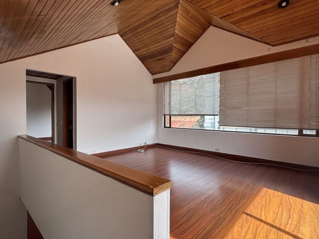 Apartamento de 3 alcobas en venta en Club De Los Lagartos, Bogotá, 176 m² · foto 15 de 20