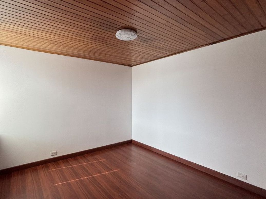 Apartamento de 3 alcobas en venta en Club De Los Lagartos, Bogotá, 176 m² · foto 19 de 20