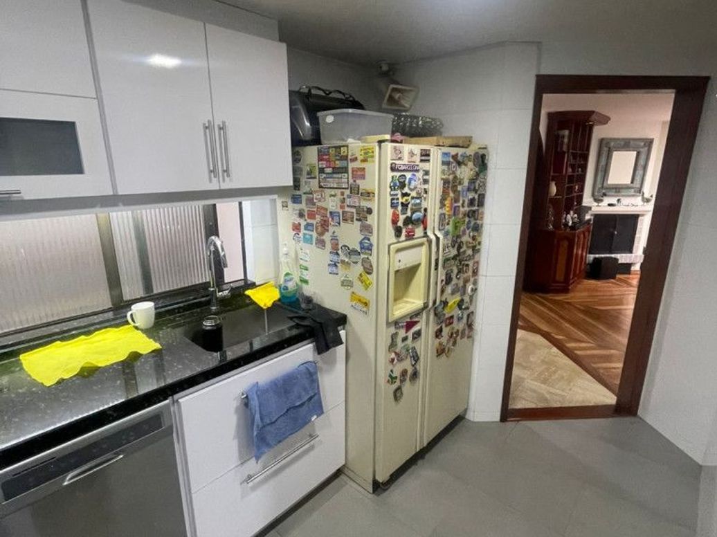 Apartamento de 3 alcobas en venta en Santa Barbara Occidental, Bogotá, 150 m² · foto 14 de 20