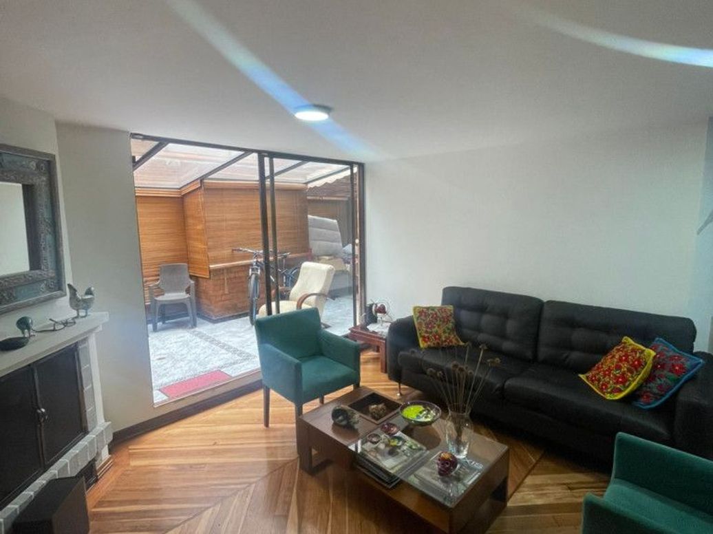 Apartamento de 3 alcobas en venta en Santa Barbara Occidental, Bogotá, 150 m² · foto 2 de 20