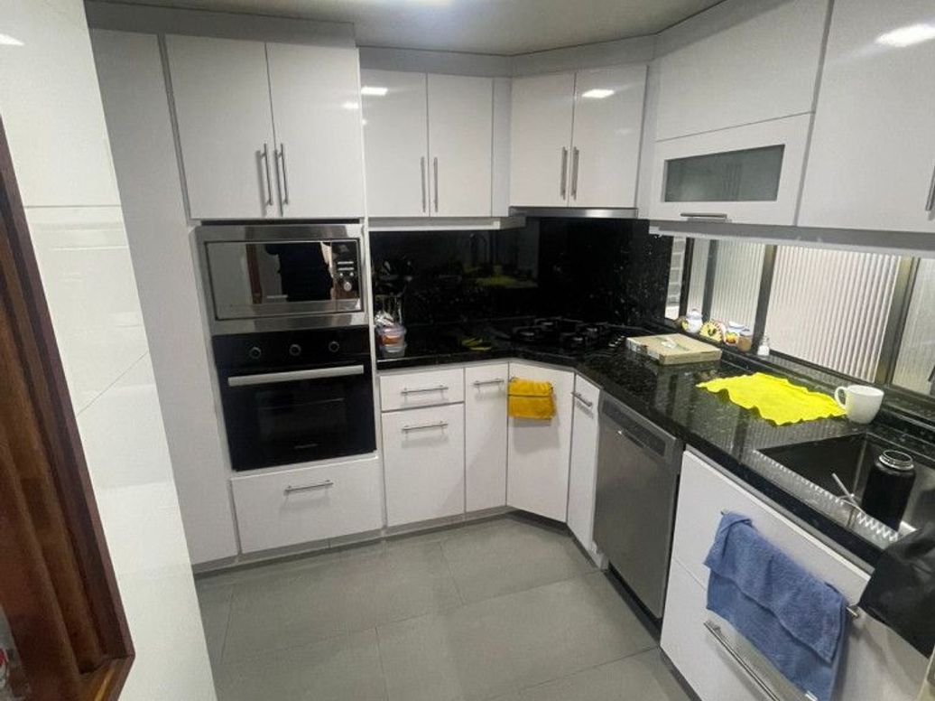 Apartamento de 3 alcobas en venta en Santa Barbara Occidental, Bogotá, 150 m² · foto 12 de 20