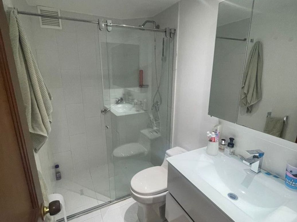 Apartamento de 3 alcobas en venta en Santa Barbara Occidental, Bogotá, 150 m² · foto 11 de 20