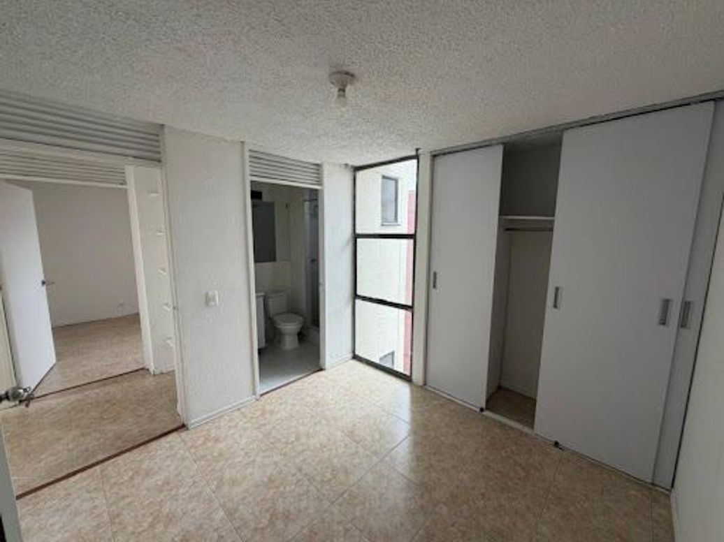 Apartamento de 3 alcobas en venta en Villa Delia Britalia Norte, Bogotá, 64 m² · foto 8 de 18