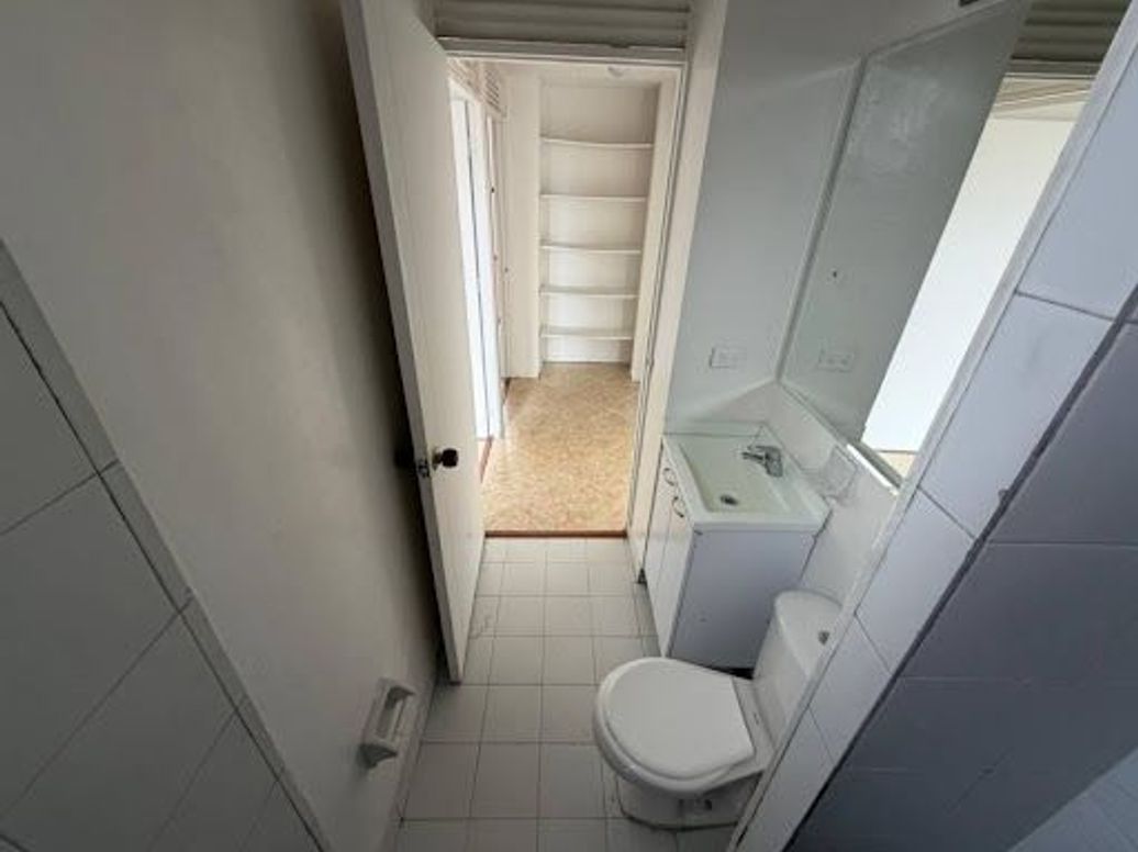 Apartamento de 3 alcobas en venta en Villa Delia Britalia Norte, Bogotá, 64 m² · foto 15 de 18