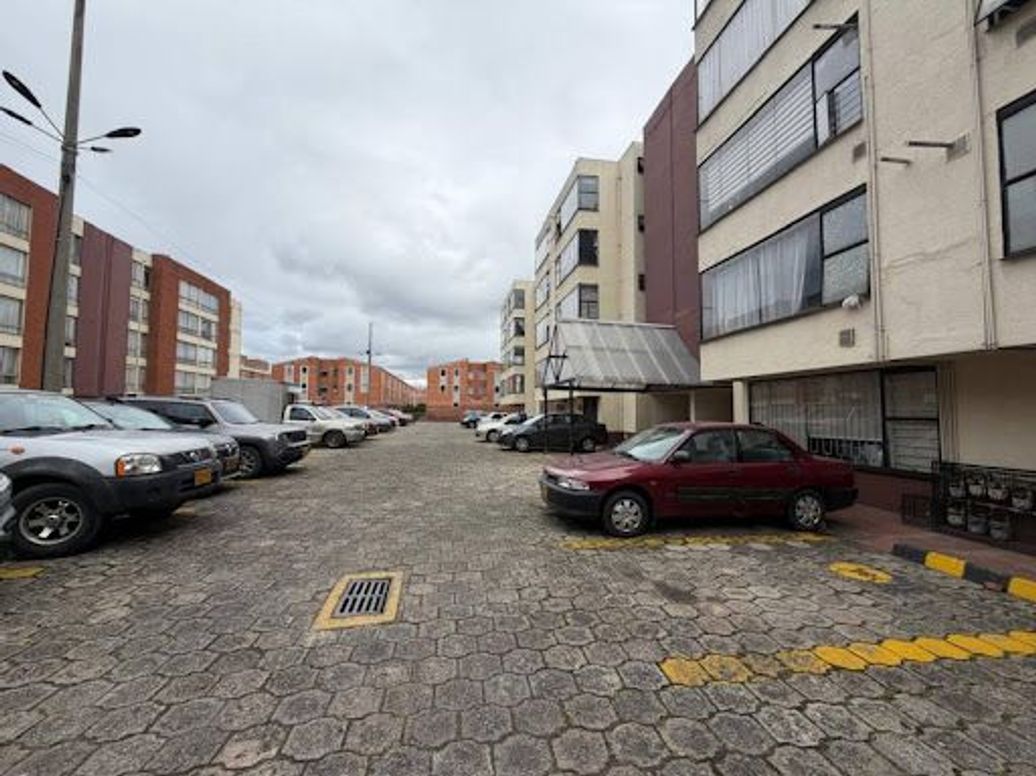 Apartamento de 3 alcobas en venta en Villa Delia Britalia Norte, Bogotá, 64 m² · foto 18 de 18