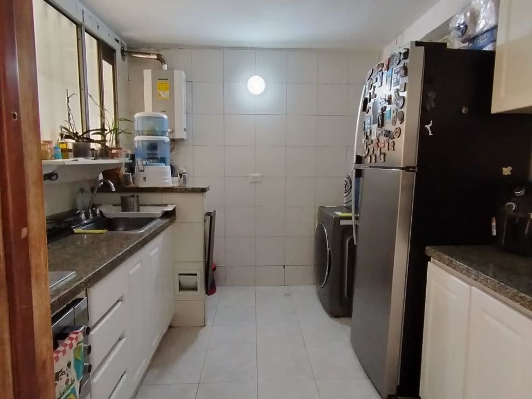 Apartamento de 4 alcobas en venta en Cr. Lugano, Bogotá, 98 m² · foto 12 de 20