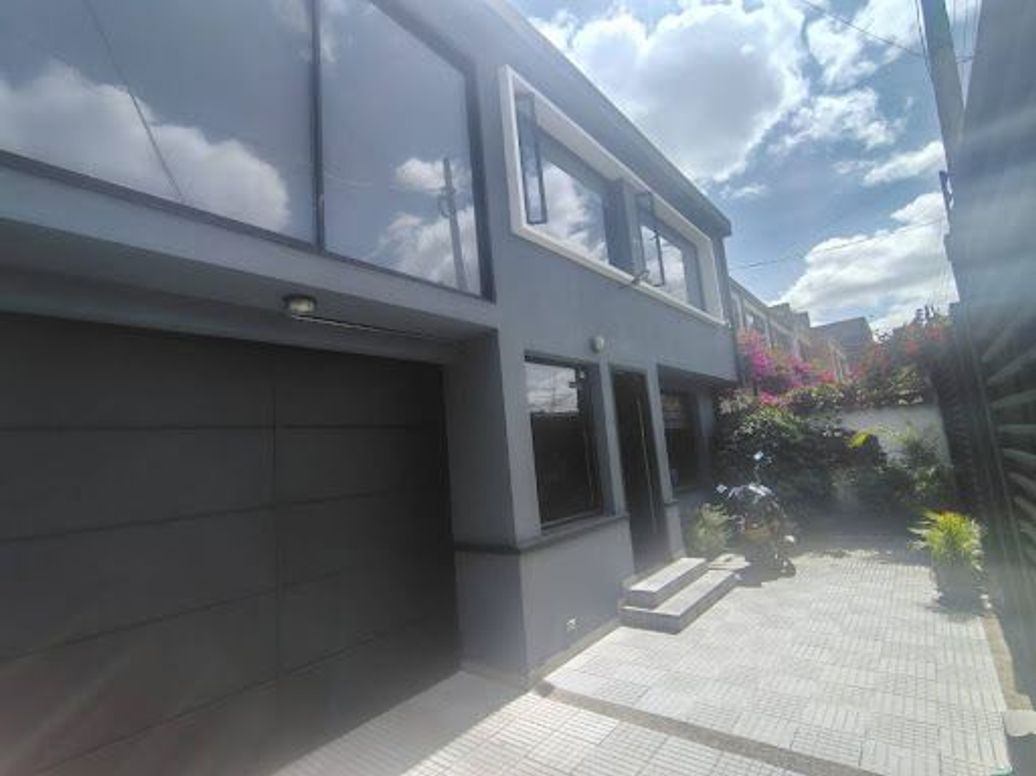 Casa de 6 alcobas en venta en San Felipe, Bogotá, 450 m² · foto 5 de 20