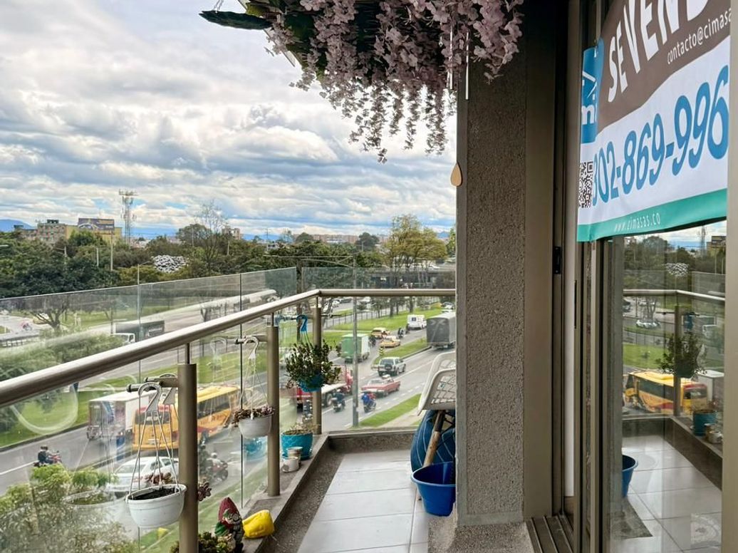 Apartamento de 3 alcobas en venta en La Esperanza Norte, Bogotá, 98 m² · foto 9 de 17