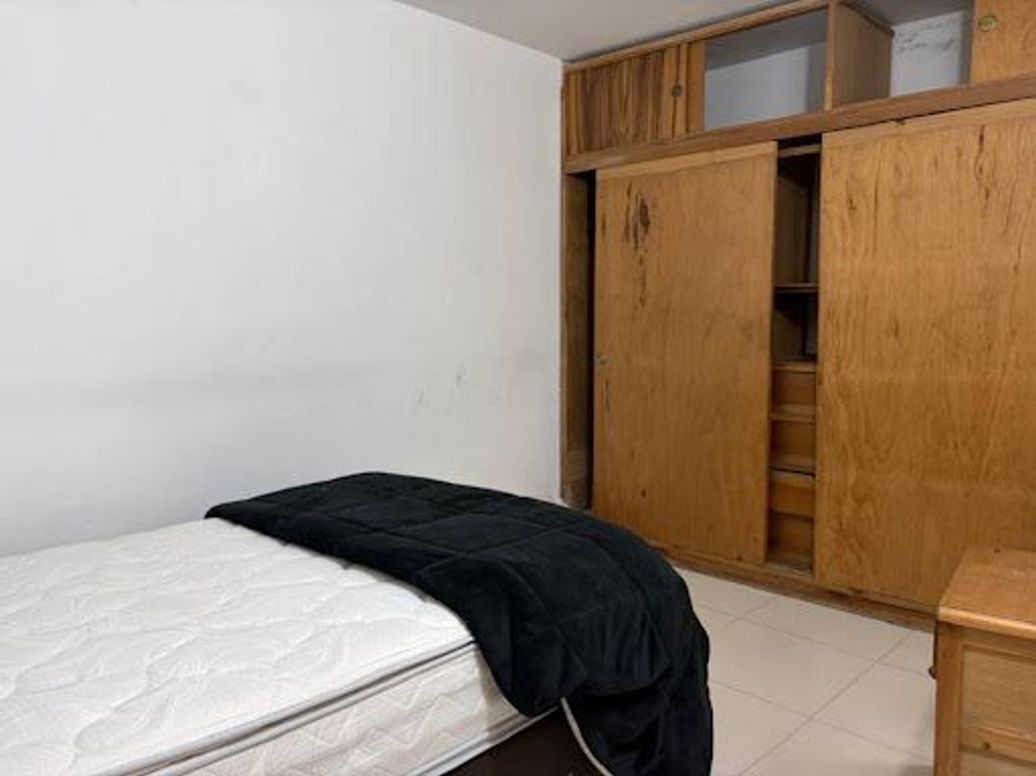 Casa de 4 alcobas en venta en Ismael Perdomo, Bogotá, 195 m² · foto 8 de 20
